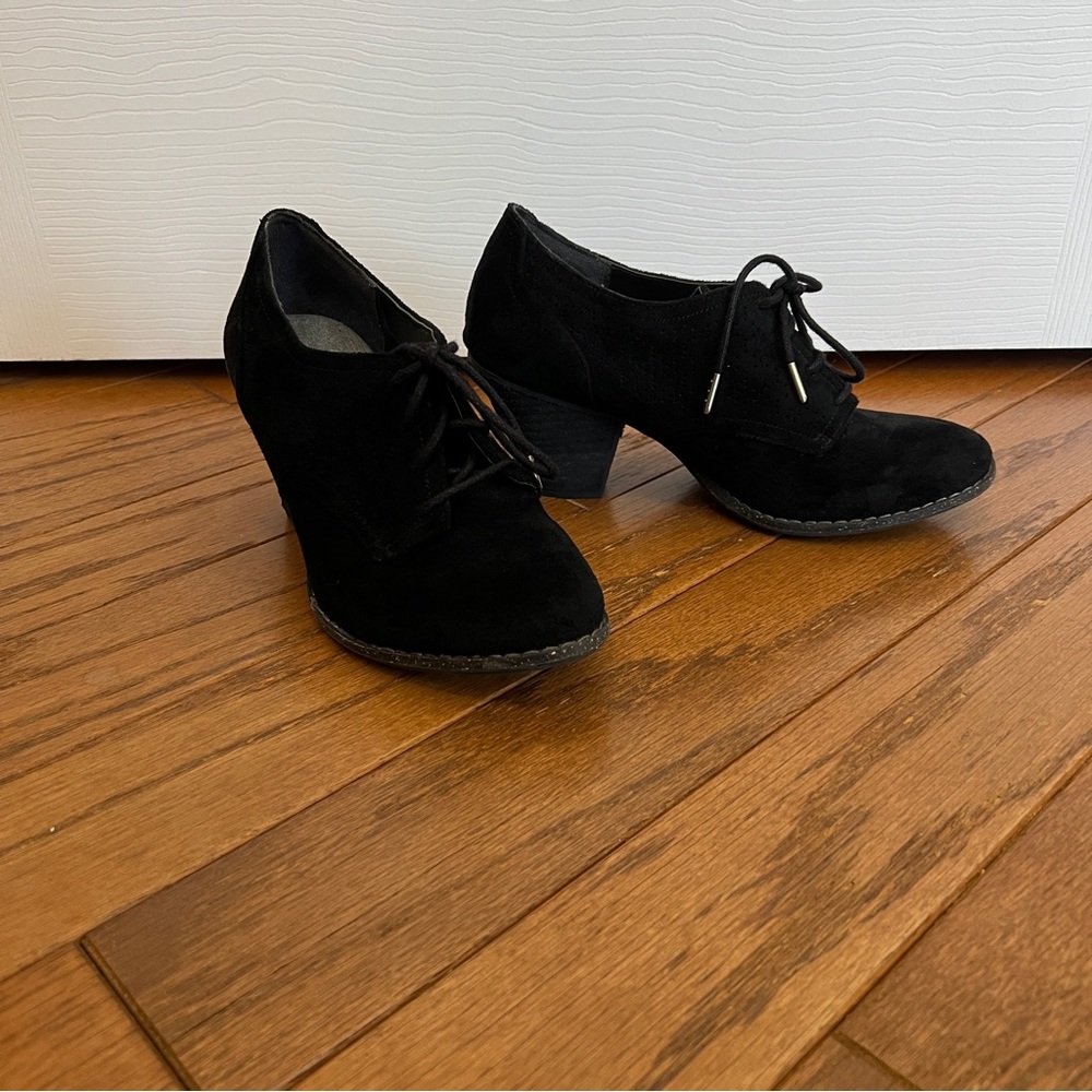 Dr. Scholl’s Cheer Lace Up Booties